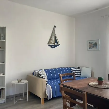 Feriehus Casa Del Colle, Con Parcheggio Privato Sul Mare!