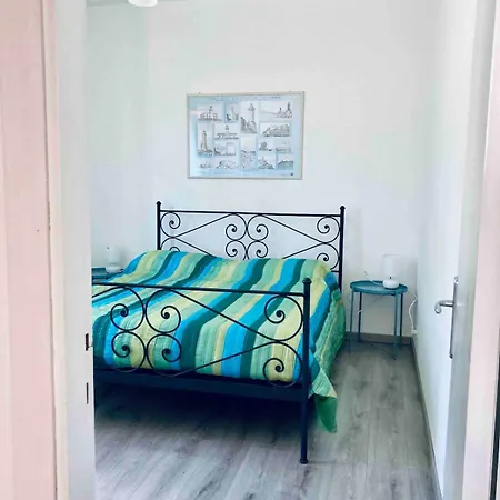 Casa Del Colle, Con Parcheggio Privato Sul Mare! Nyaraló *